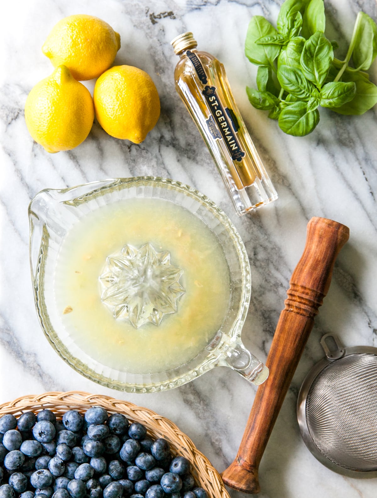 Gin Cocktails | Blueberry Lemonade | Cocktail Recipes | Homemade Hard Lemonade | Jessica Brigham | Magazine Ready for Life