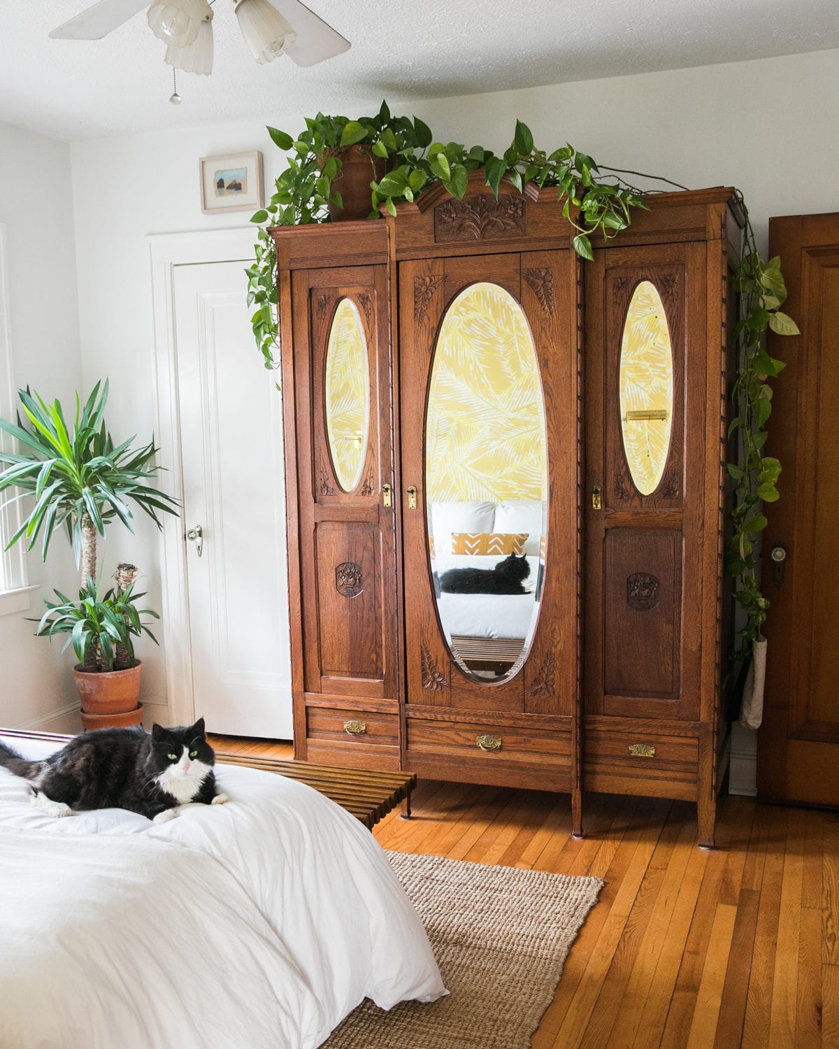 Boho Glam Master Bedroom Refresh | Master Bedroom Ideas | Feng Shui Bedroom | Jessica Brigham | Magazine Ready for Life | www.jessicabrigham.com