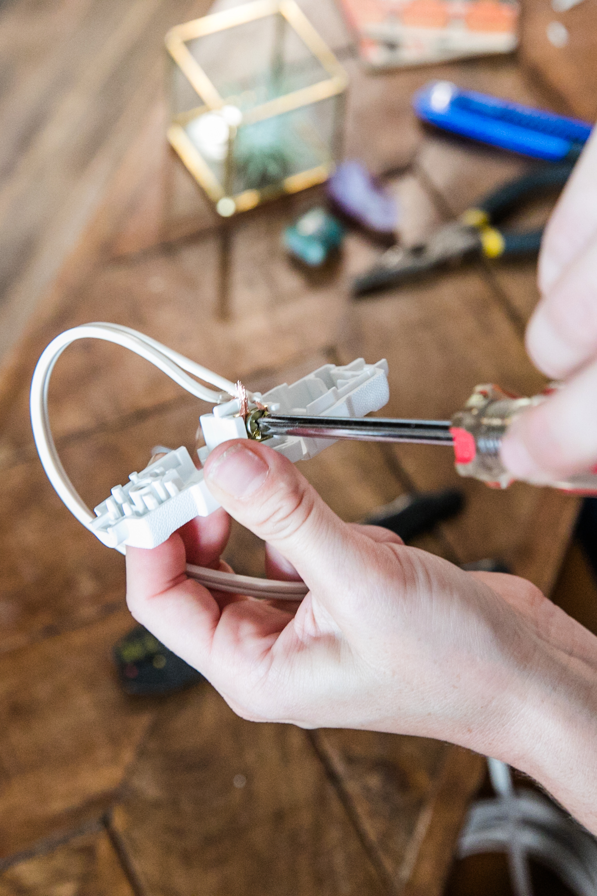How to Turn Any Hardwired Light Fixture Into a Plug-In | DIY Projects | Convert Chandelier to Outlet | Jessica Brigham | Magazine Ready for Life | www.jessicabrigham.com