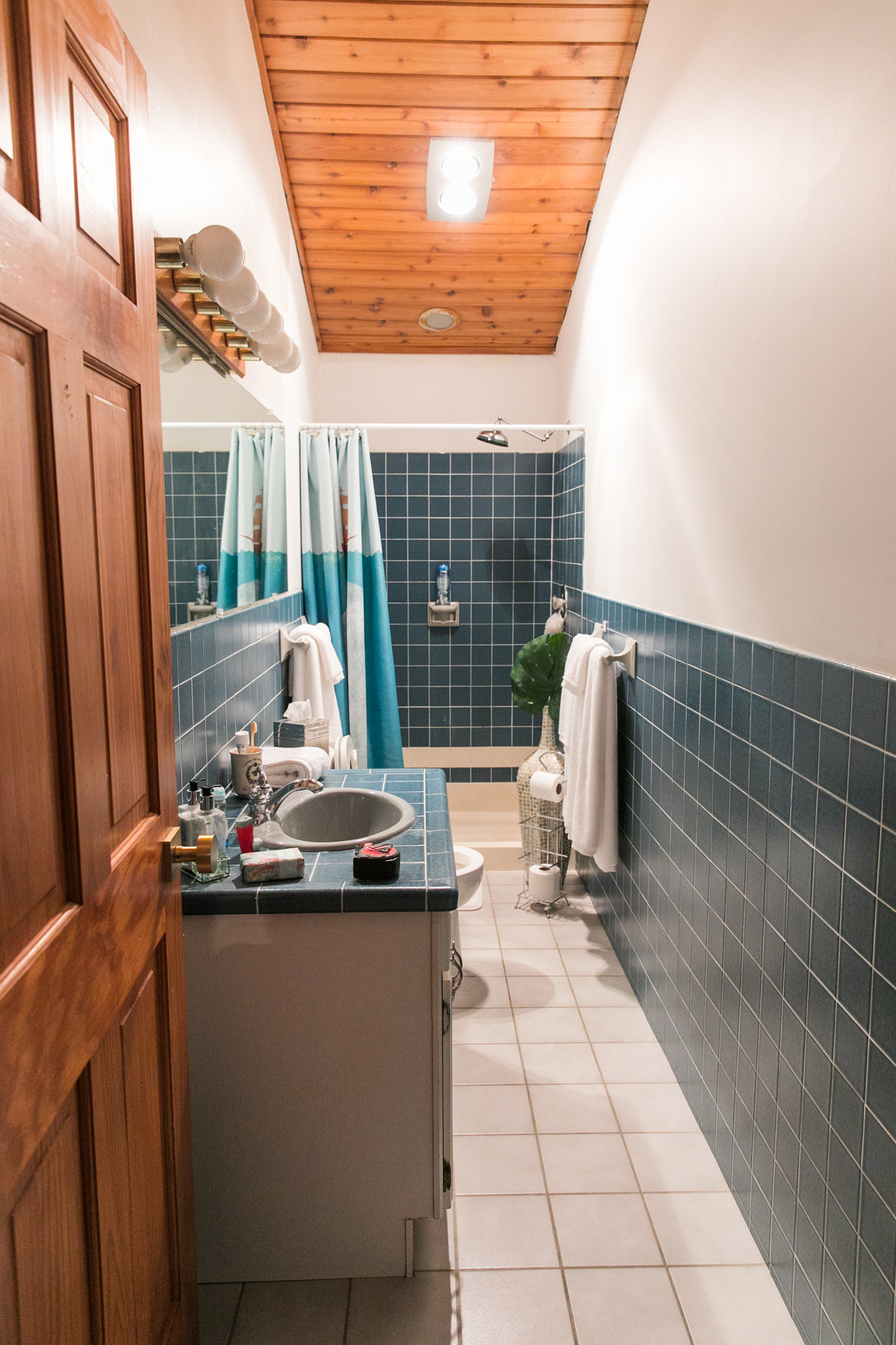 Bold Glam Guest Bathroom Remodel | Bathroom Mood Board | Bathroom Decor Ideas | Jessica Brigham | Magazine Ready for Life | jessicabrigham.com