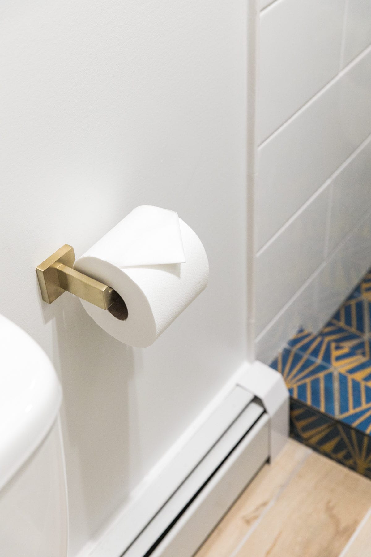 Bold + Glammy Guest Bathroom REVEAL | Bathroom Renovation | Bath Remodel | Jessica Brigham | Magazine Ready for Life | jessicabrigham.com