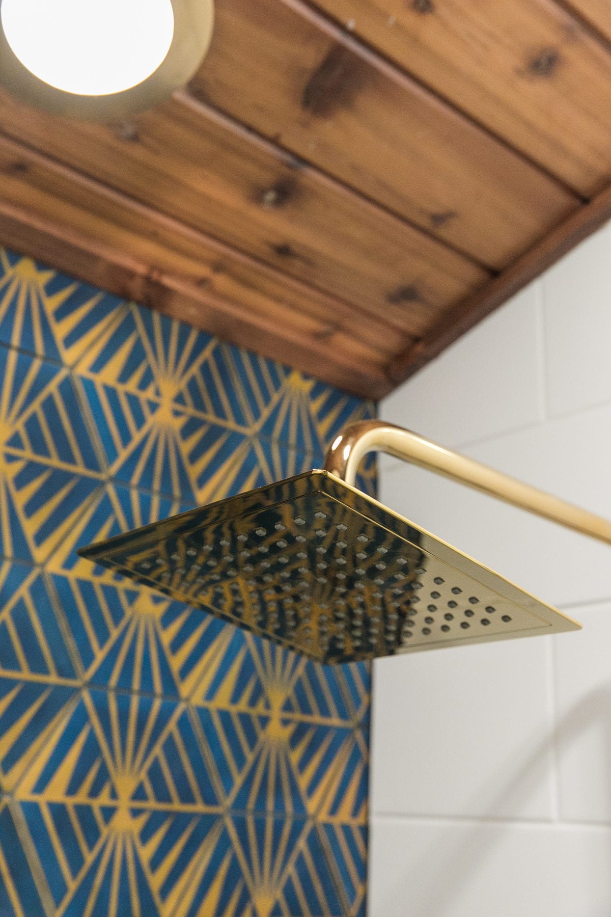 Bold + Glammy Guest Bathroom REVEAL | Bathroom Renovation | Bath Remodel | Jessica Brigham | Magazine Ready for Life | jessicabrigham.com