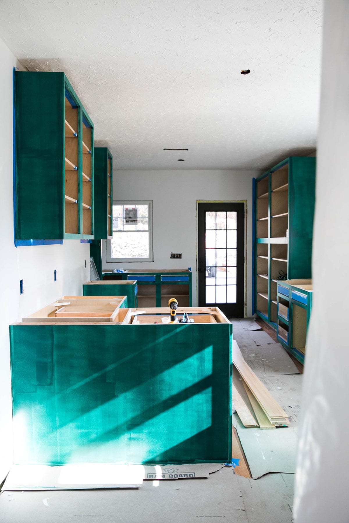 Kitch Sitch* | How To Paint Kitchen Cabinets | DIY | Jessica Brigham | Magazine Ready for Life | JessicaBrigham.com