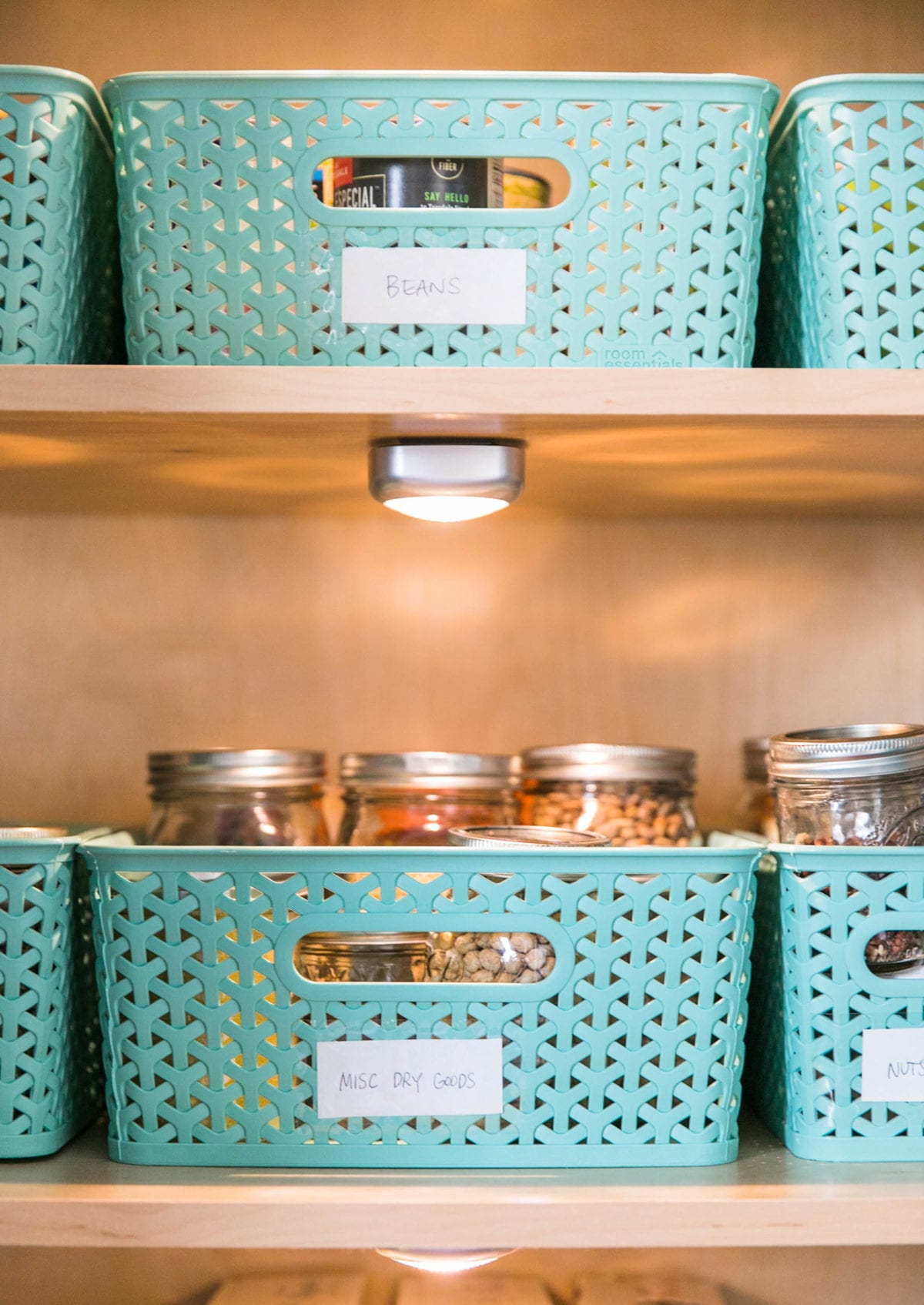 Kitch Sitch | How Should You Organize Your Pantry | Free Printable | Pantry Organization | Jessica Brigham Magazine Ready for Life