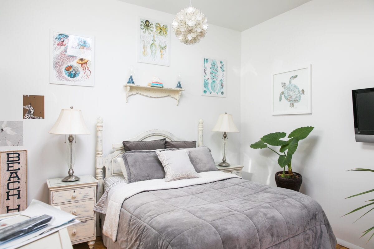 Hollywood Regency Glam Guest Room | Guest Room Decor Ideas | Luxe & Bold Interiors | Design Board | JessicaBrigham.com
