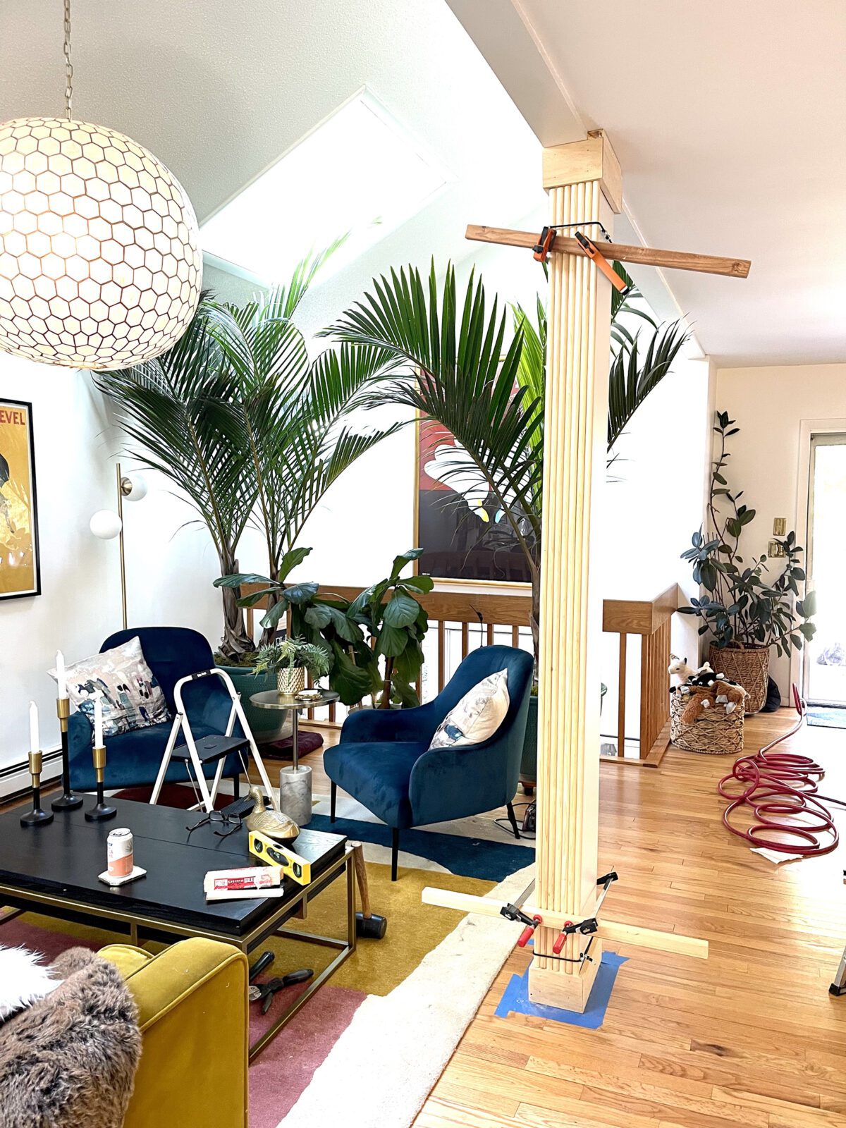DIY Fluted Column Wall Treatment | Hollywood Regency Inspired Interiors | Jessica Brigham | JessicaBrigham.com